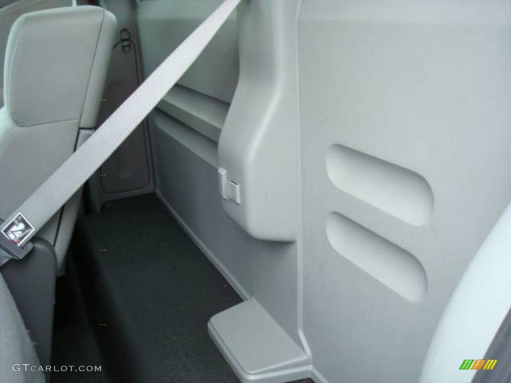 2008 F150 STX Regular Cab - Bright Red / Medium/Dark Flint photo #17