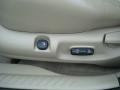 Charcoal Beige Metallic - Mariner Luxury 4WD Photo No. 15