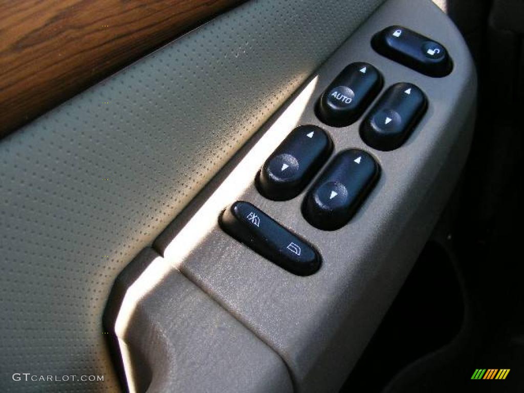 2005 Explorer Eddie Bauer 4x4 - Dark Stone Metallic / Medium Parchment photo #23