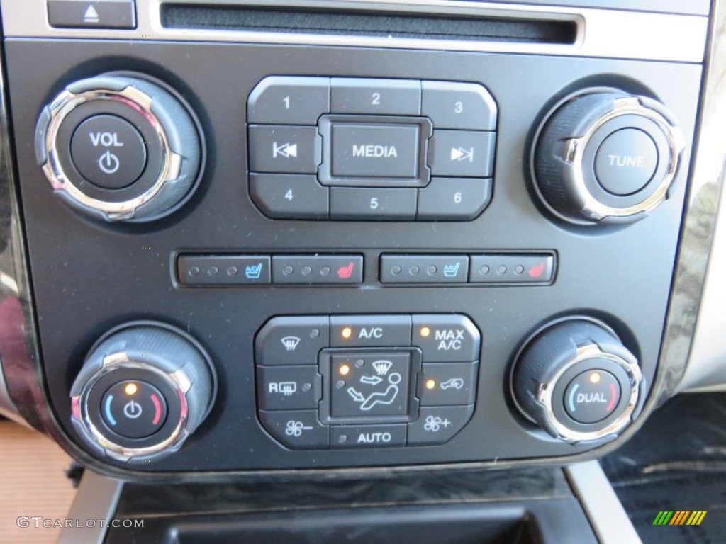 2016 Ford Expedition EL Limited Controls Photo #108167689