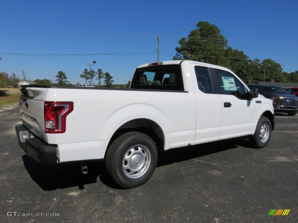 2015 F150 XL SuperCab - Oxford White / Medium Earth Gray photo #3