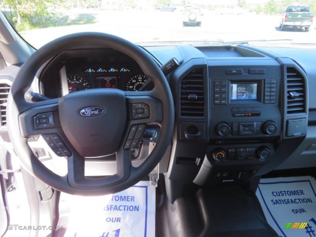 2015 F150 XL SuperCab - Oxford White / Medium Earth Gray photo #24