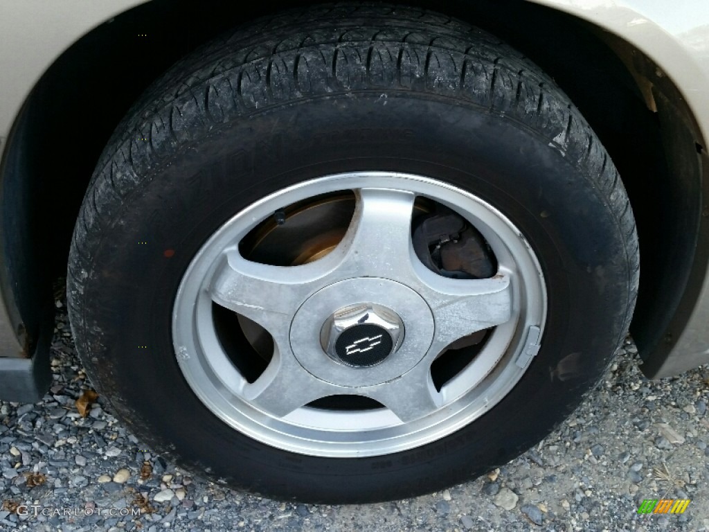 2003 Impala  - Sandrift Metallic / Medium Gray photo #24