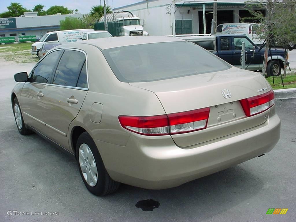 2003 Accord LX Sedan - Desert Mist Metallic / Ivory photo #5