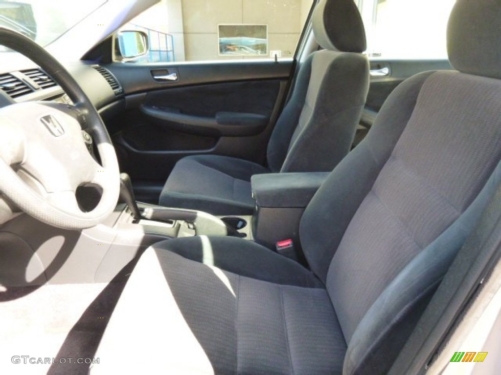 2003 Accord LX Sedan - Satin Silver Metallic / Black photo #4