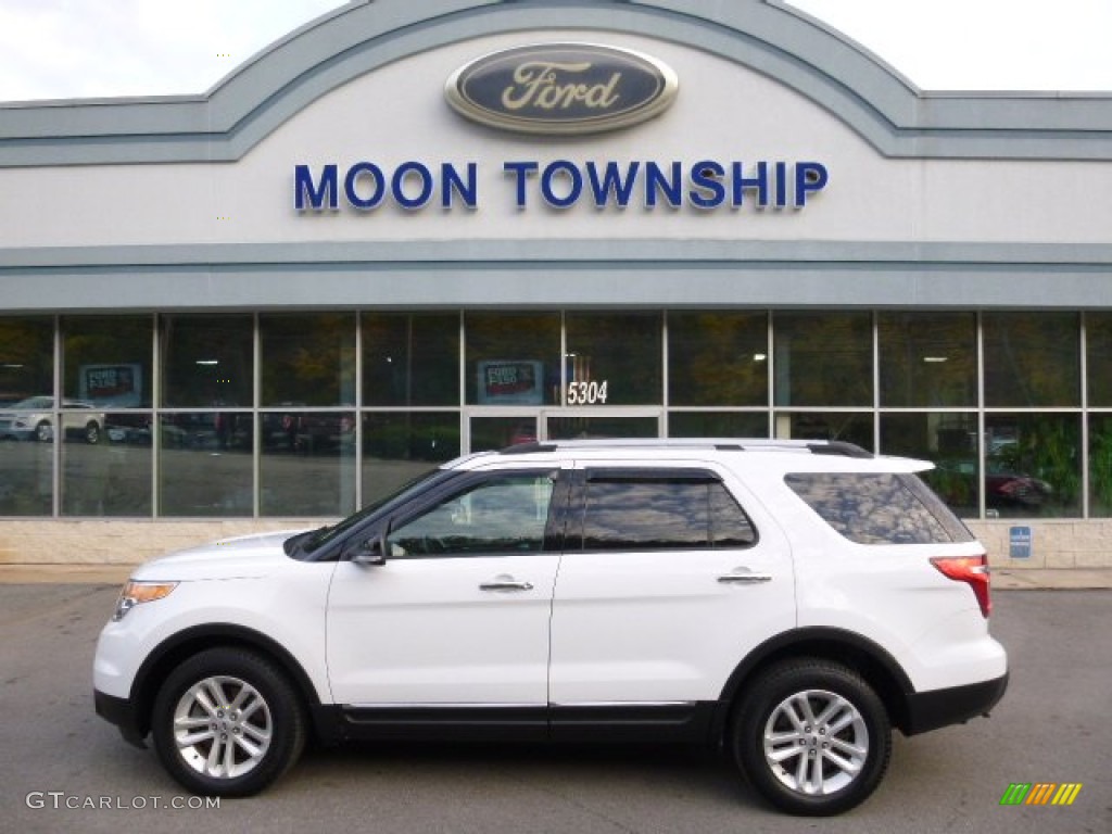 2013 Explorer XLT 4WD - Oxford White / Medium Light Stone photo #5