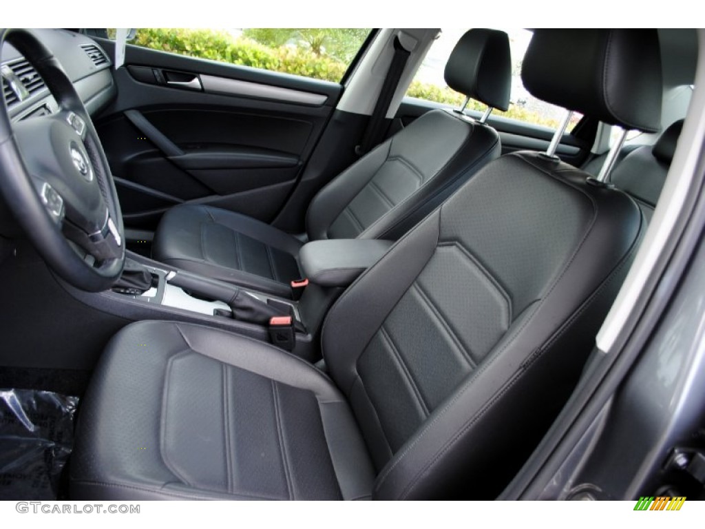 Titan Black Interior 2015 Volkswagen Passat SE Sedan Photo #108184486