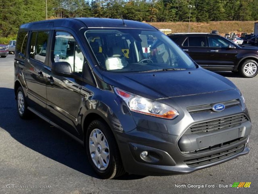 Magnetic Ford Transit Connect
