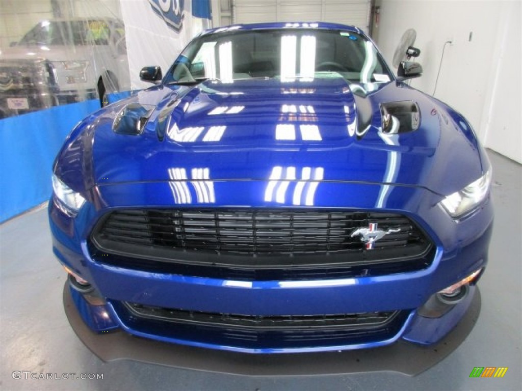 2016 Mustang GT/CS California Special Coupe - Deep Impact Blue Metallic / California Special Ebony Black/Miko Suede photo #2
