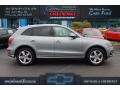 Quartz Grey Metallic 2011 Audi Q5 3.2 quattro