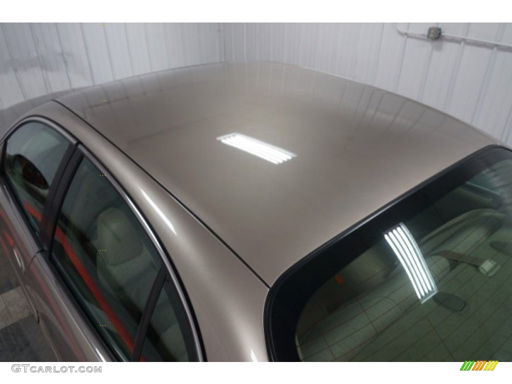 2004 LeSabre Custom - Light Bronzemist Metallic / Light Cashmere photo #71