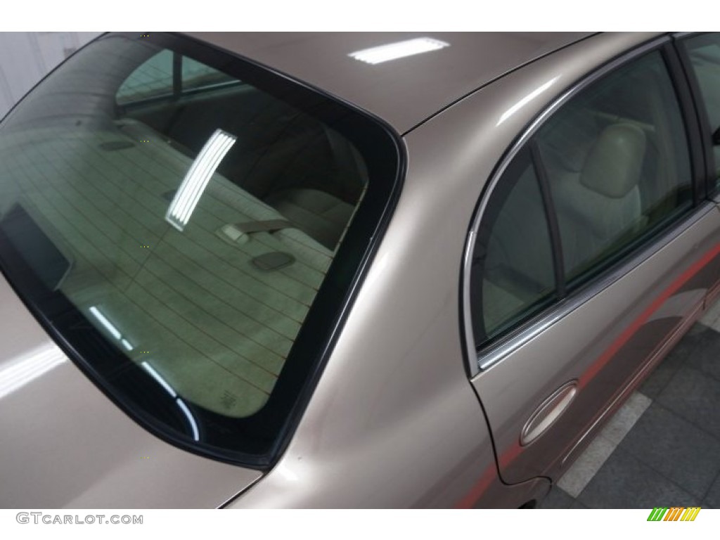 2004 LeSabre Custom - Light Bronzemist Metallic / Light Cashmere photo #72