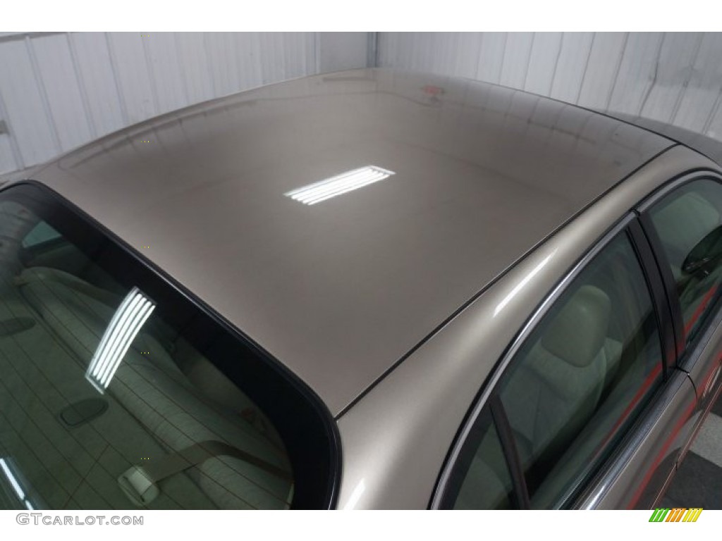 2004 LeSabre Custom - Light Bronzemist Metallic / Light Cashmere photo #73