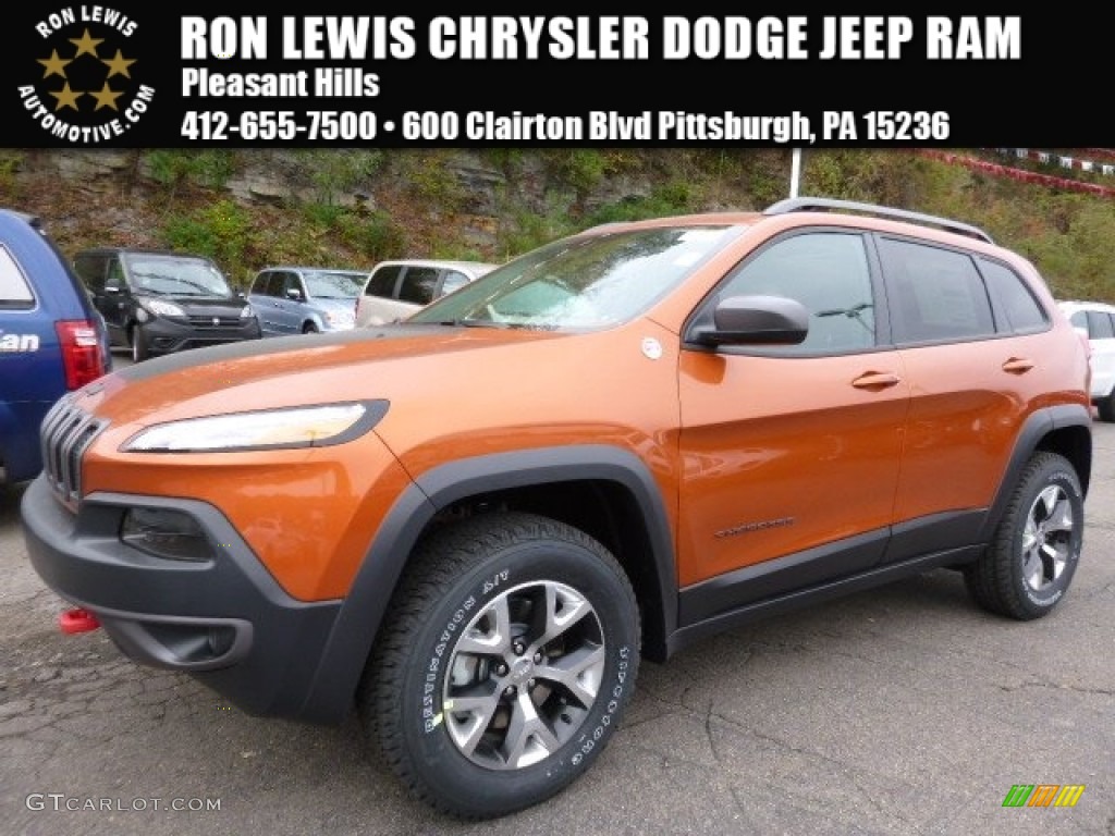 Mango Tango Pearl Jeep Cherokee