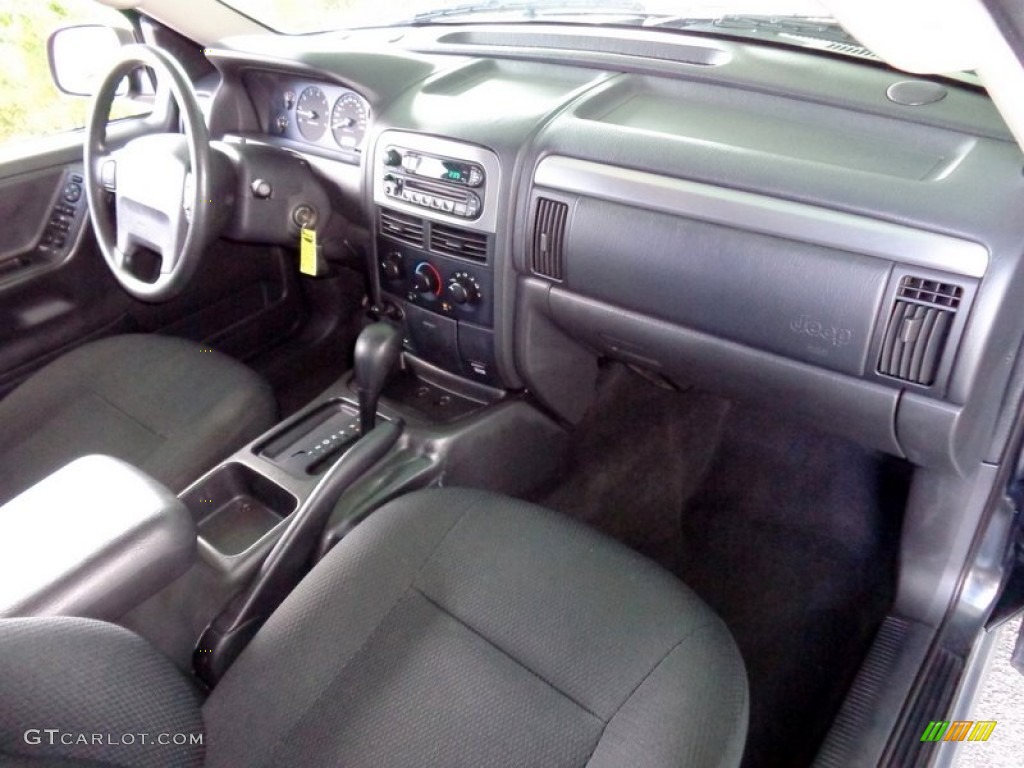 2002 Grand Cherokee Laredo - Black / Dark Slate Gray photo #13