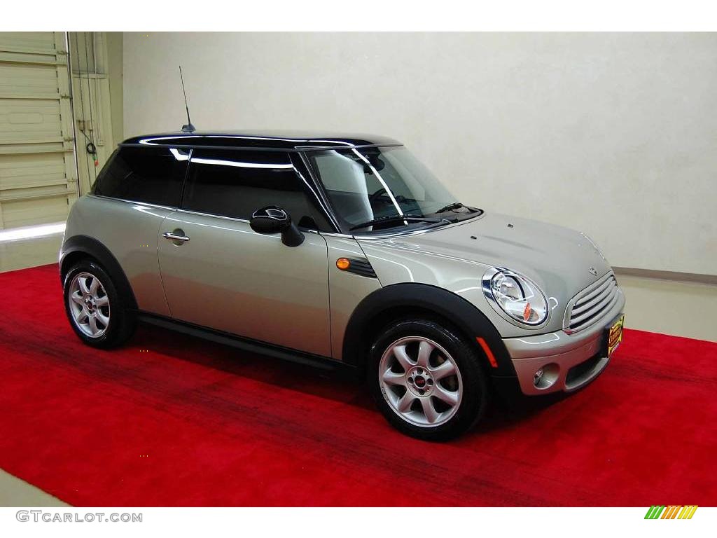 2007 Cooper Hardtop - Sparkling Silver Metallic / Carbon Black/Black photo #1