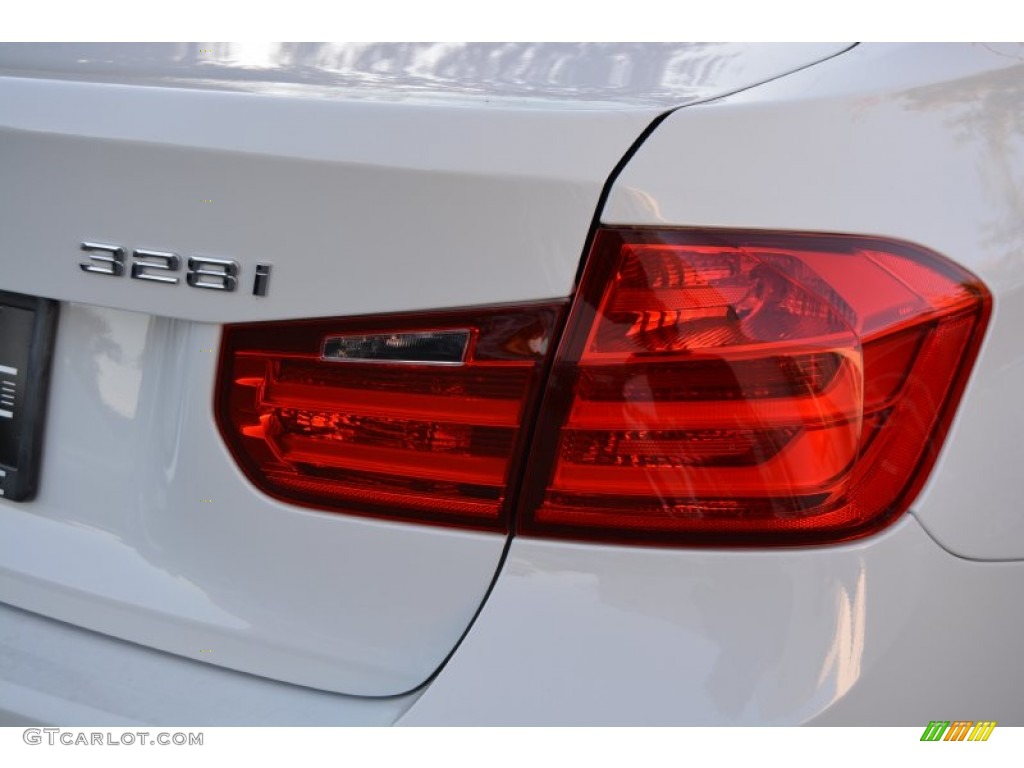 2013 3 Series 328i xDrive Sedan - Alpine White / Venetian Beige photo #23
