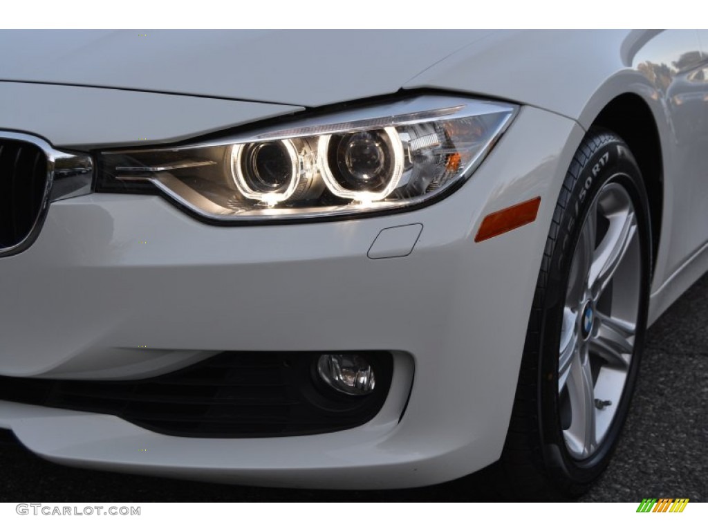2013 3 Series 328i xDrive Sedan - Alpine White / Venetian Beige photo #31