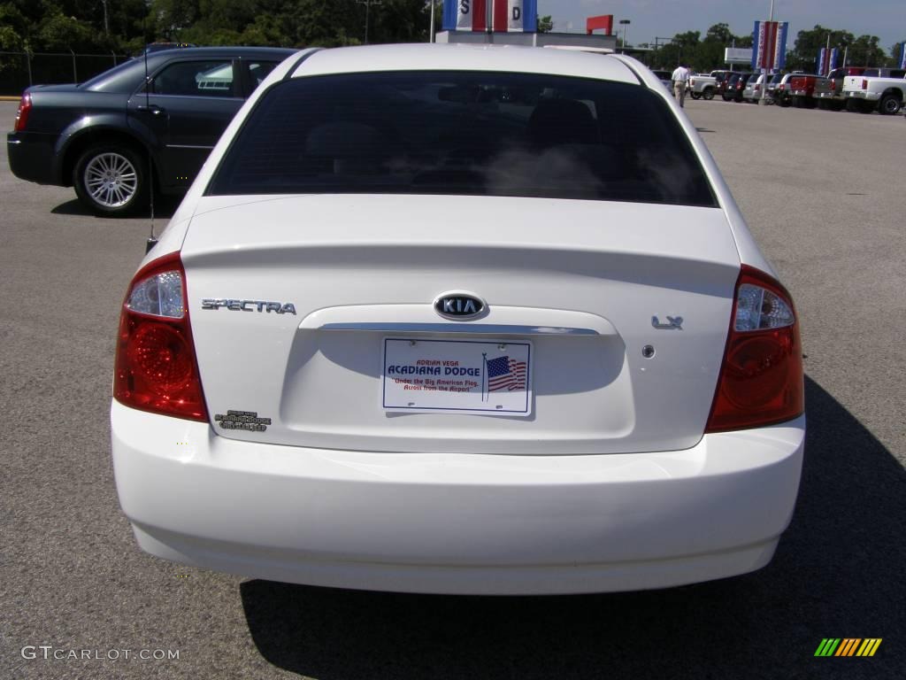2005 Spectra LX Sedan - Clear White / Gray photo #4
