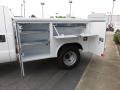 Oxford White - F350 Super Duty XL Crew Cab Utility 4x4 DRW Photo No. 4