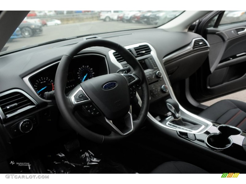 2016 Fusion SE AWD - Shadow Black / Charcoal Black photo #5