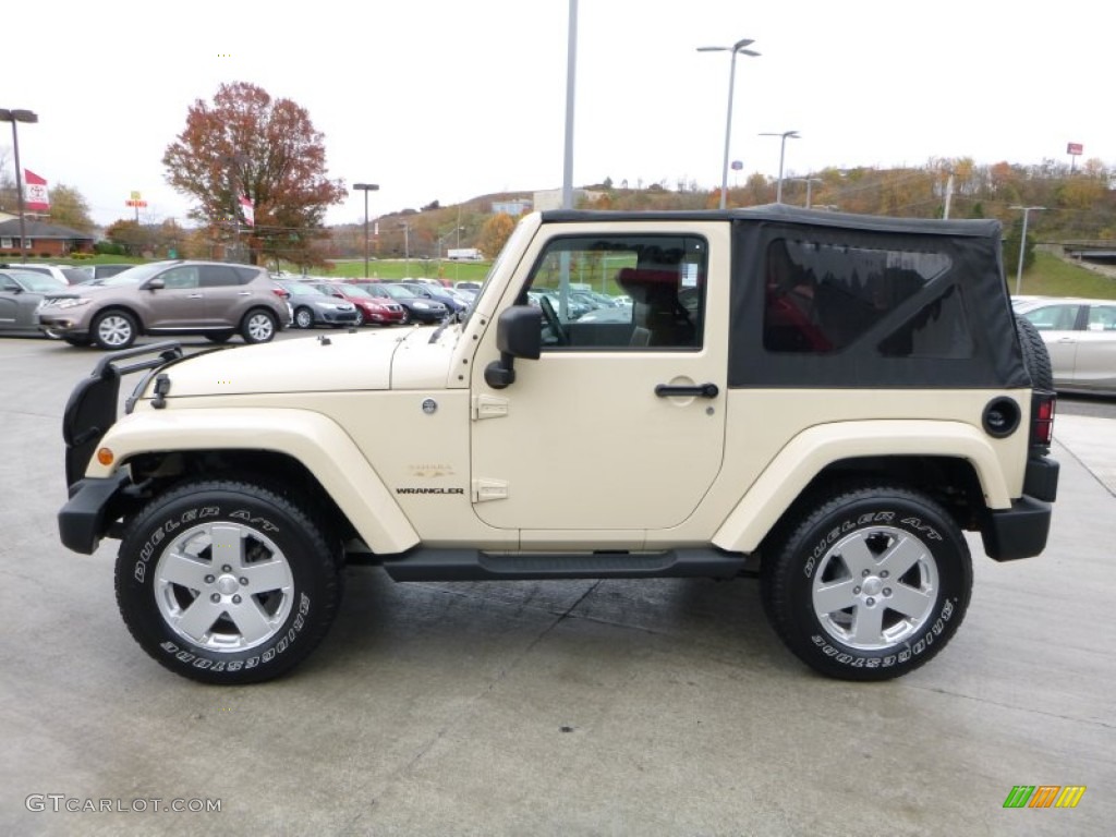 2012 Wrangler Sahara 4x4 - Sahara Tan / Black/Dark Saddle photo #11