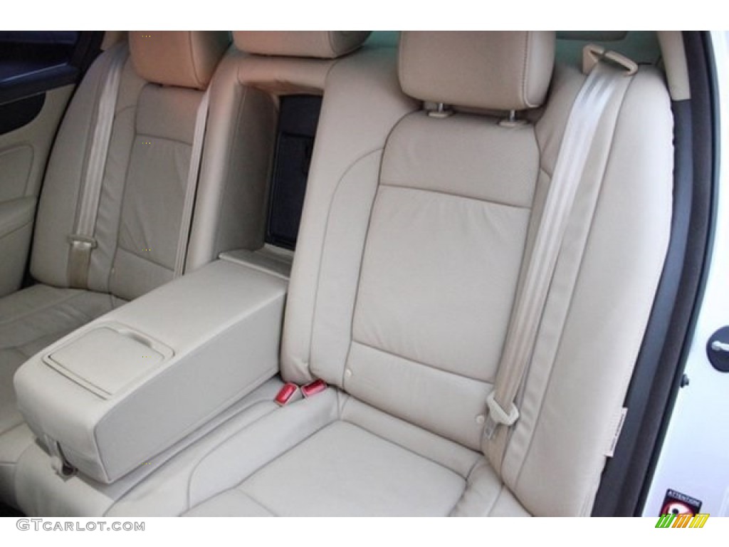 2010 Genesis 4.6 Sedan - Platinum Metallic / Cashmere photo #17