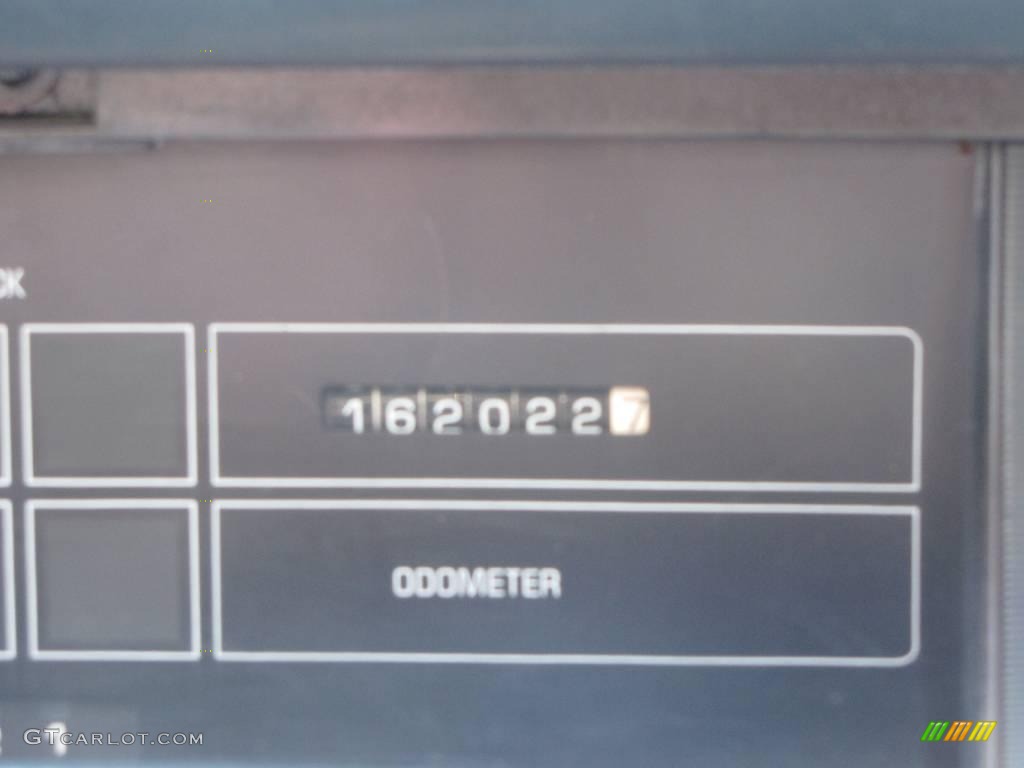 1992 Lumina Euro Sedan - Medium Maui Blue Metallic / Blue photo #17