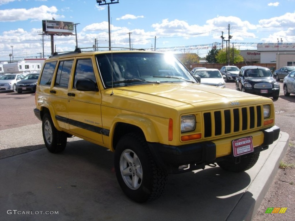 2001 Cherokee Sport 4x4 - Solar Yellow / Agate photo #7