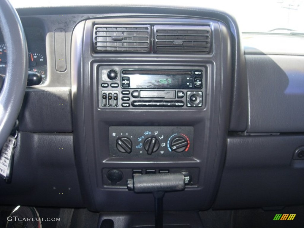 2001 Cherokee Sport 4x4 - Solar Yellow / Agate photo #20