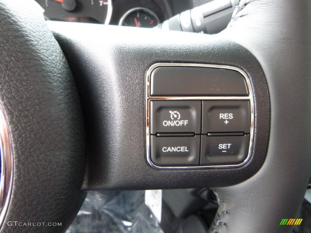 2016 Jeep Wrangler Unlimited Rubicon 4x4 Controls Photo #108237921