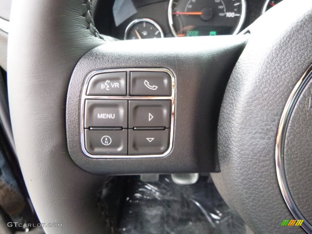 2016 Jeep Wrangler Unlimited Rubicon 4x4 Controls Photos