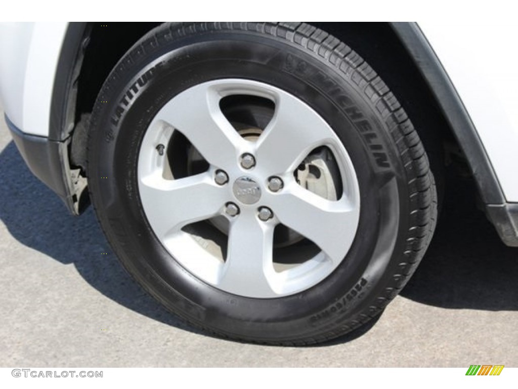 2013 Grand Cherokee Laredo - Bright White / Black photo #14