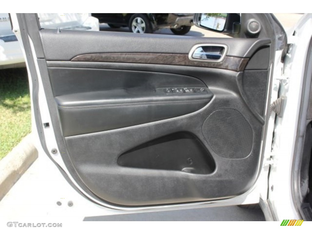 2013 Grand Cherokee Laredo - Bright White / Black photo #16