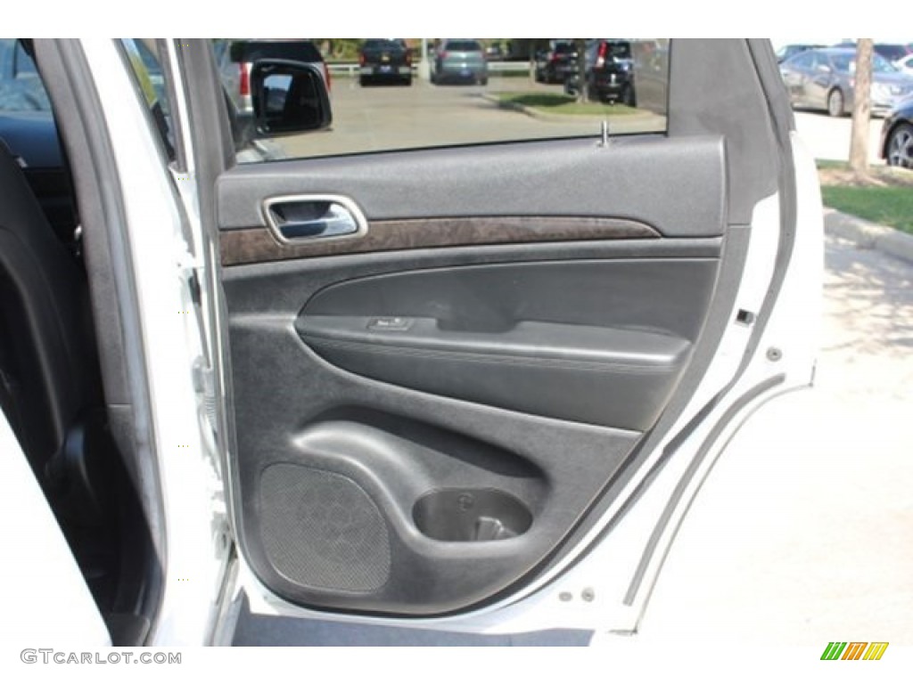 2013 Grand Cherokee Laredo - Bright White / Black photo #21