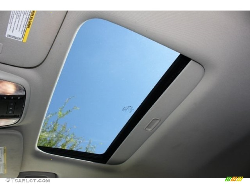2013 Grand Cherokee Laredo - Bright White / Black photo #41