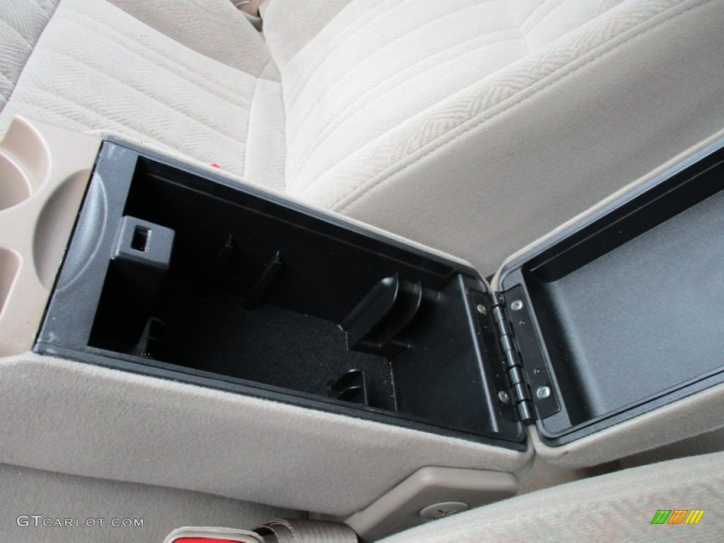 2004 Impala  - Sandstone Metallic / Neutral Beige photo #26