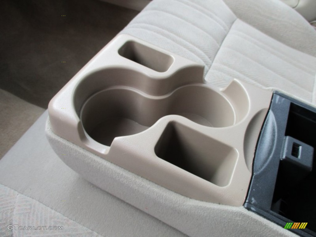 2004 Impala  - Sandstone Metallic / Neutral Beige photo #27