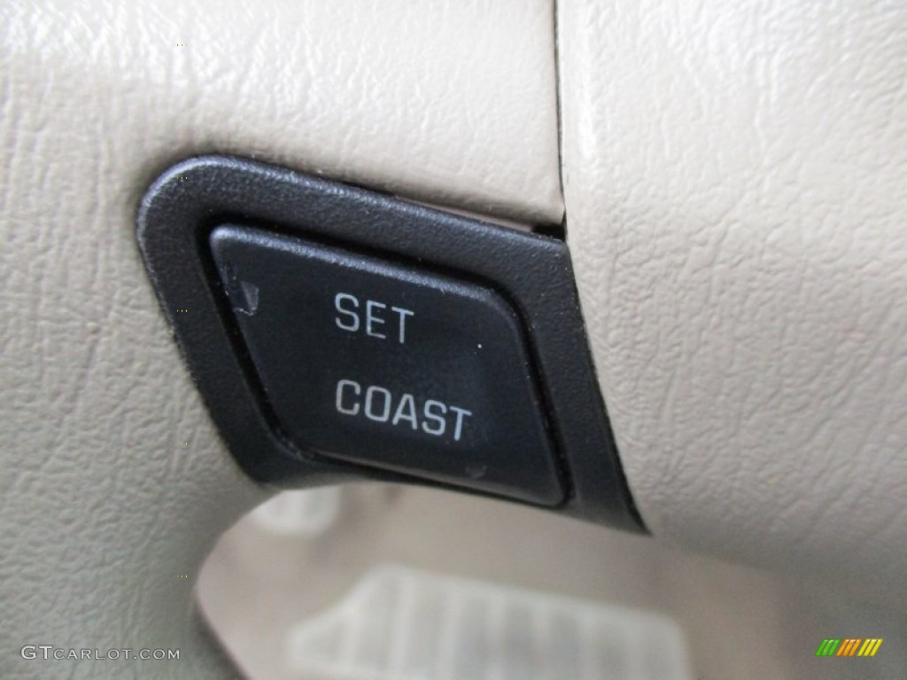 2004 Impala  - Sandstone Metallic / Neutral Beige photo #33