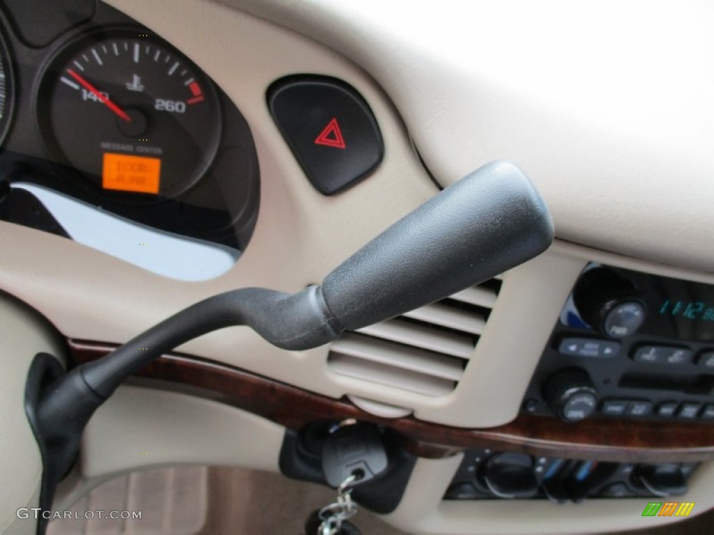 2004 Impala  - Sandstone Metallic / Neutral Beige photo #35