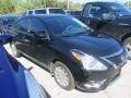 Super Black - Versa 1.6 S Sedan Photo No. 2