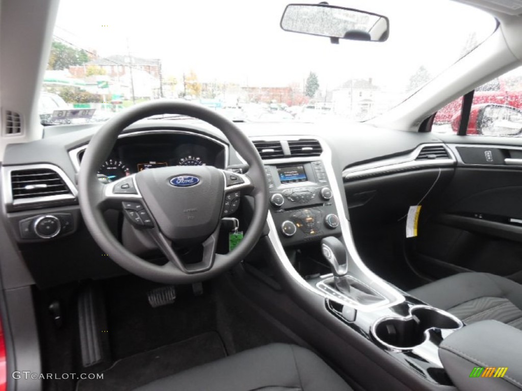 Charcoal Black Interior 2016 Ford Fusion SE Photo #108263720