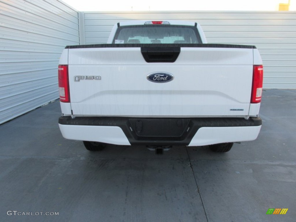 2015 F150 XL SuperCab - Oxford White / Medium Earth Gray photo #5