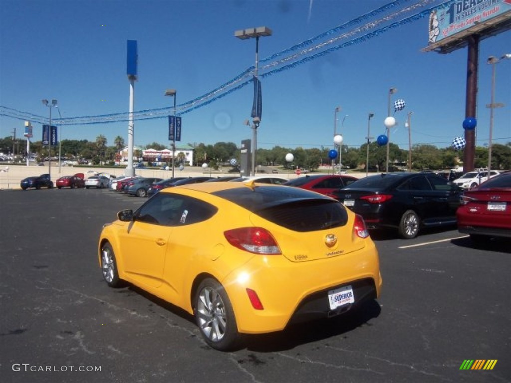 2016 Veloster  - 26.2 Yellow / Black photo #9