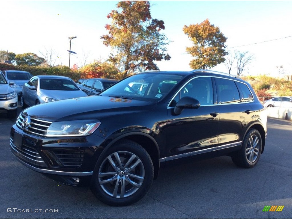 2016 Volkswagen Touareg TDI Lux Exterior Photos