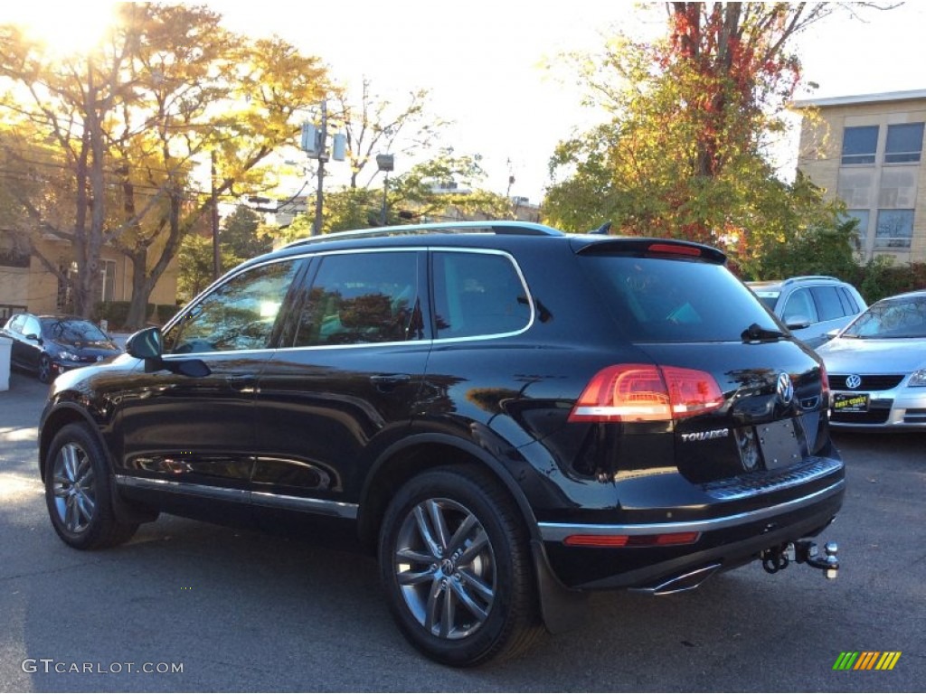 Deep Black Pearl 2016 Volkswagen Touareg TDI Lux Exterior Photo #108280697