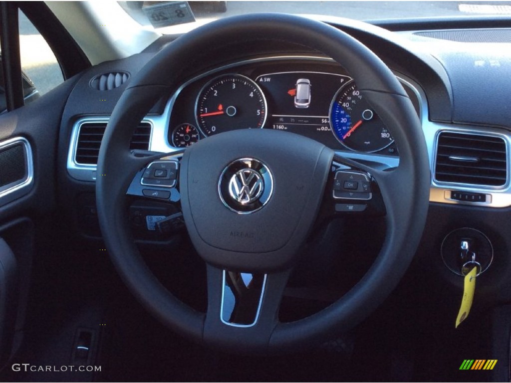 2016 Volkswagen Touareg TDI Lux Steering Wheel Photos