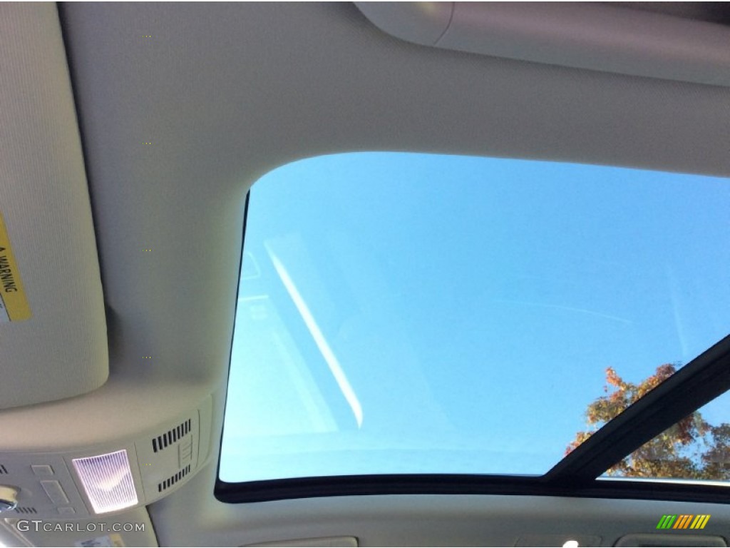 2016 Volkswagen Touareg TDI Lux Sunroof Photos