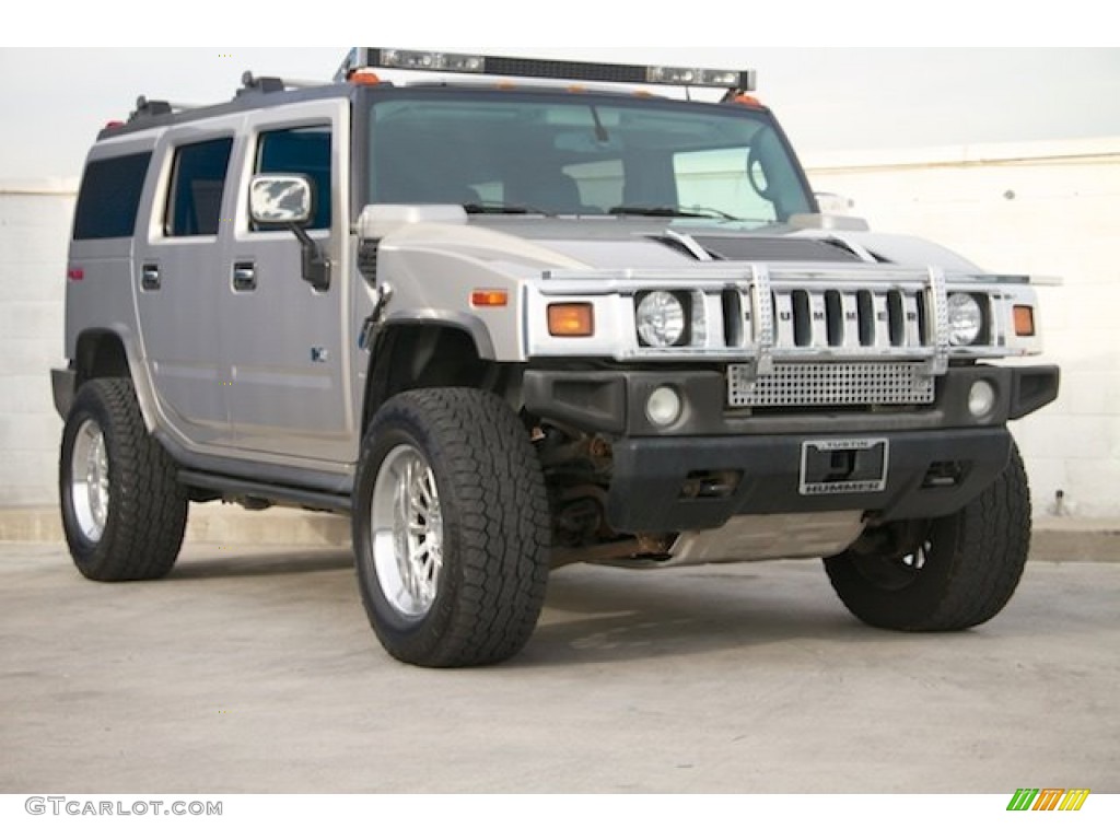 Desert Sand Metallic Hummer H2