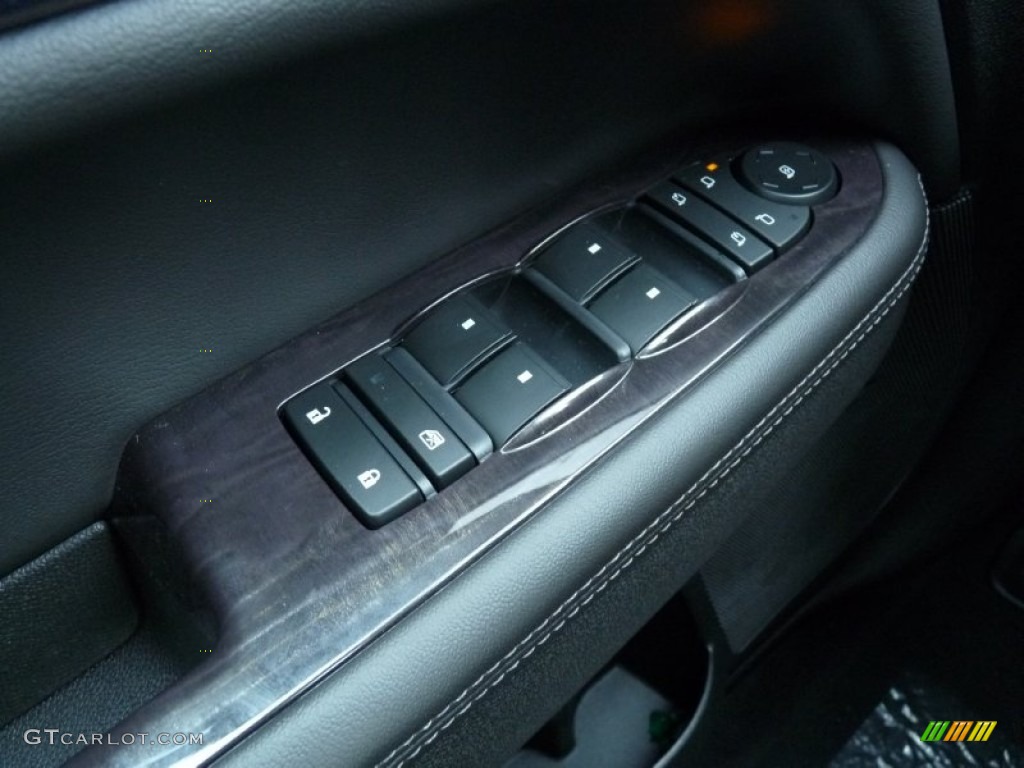 2016 Buick Enclave Leather AWD Controls Photo #108282977